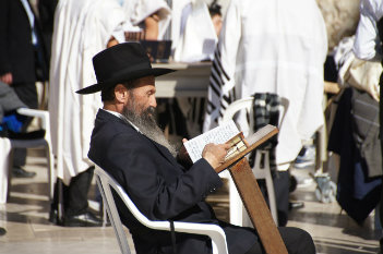 Jewish man jerusalem